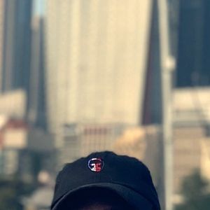 Meet your Posher, Mona